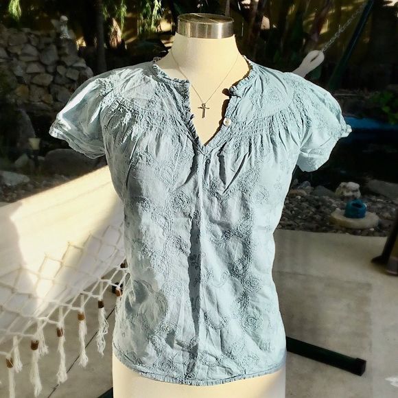 Magellan Outdoors Tops - TEAL EMBROIDERED BLOUSE SIZE SMALL